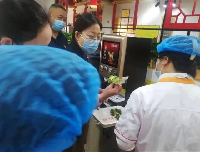 袁记串串香官网加盟费（袁记串串香官网电话）
