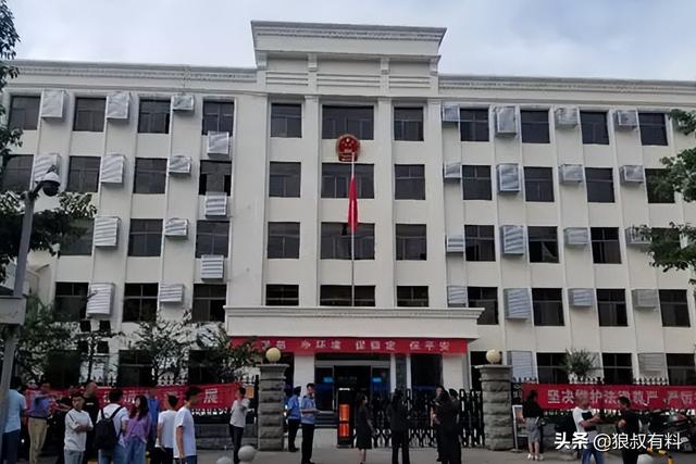 流氓师表彭哥（流氓师表彭歌）