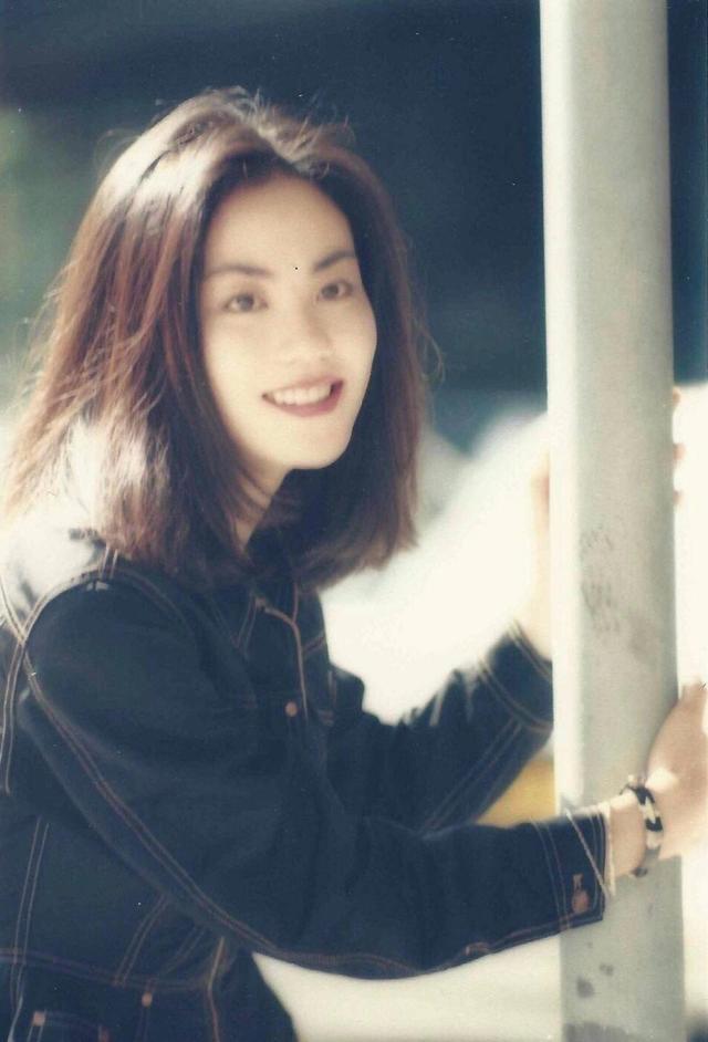 王菲的前夫是谁_（王菲的前夫窦唯有孩子了嘛）