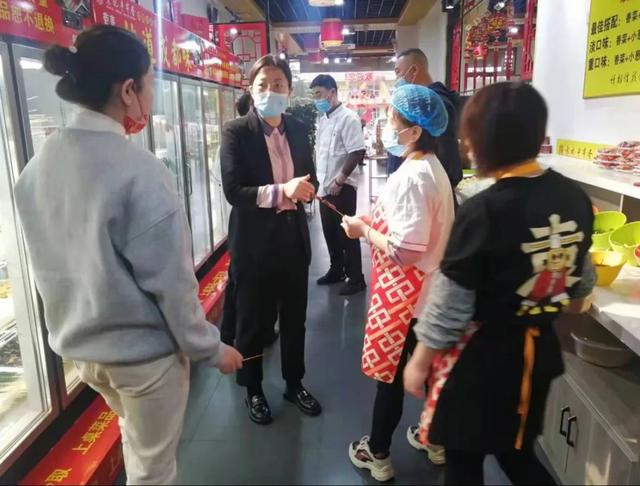 袁记串串香官网加盟费（袁记串串香官网电话）