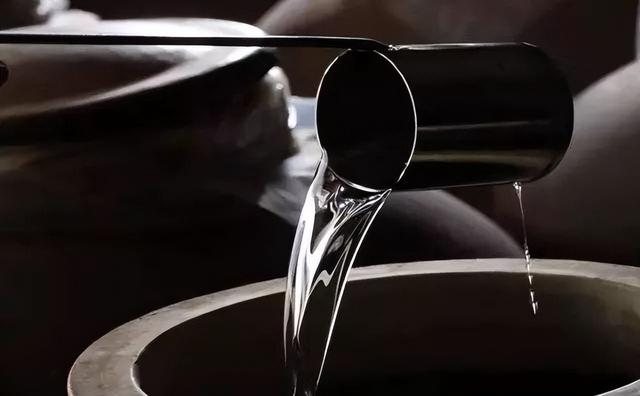 存茅台酒可以赚钱吗（买茅台存起来赚钱吗）
