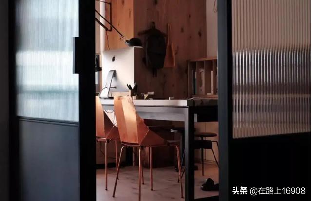 明明发了朋友圈为什么别人看不到呢（明明发了朋友圈为什么别人看不到评论）