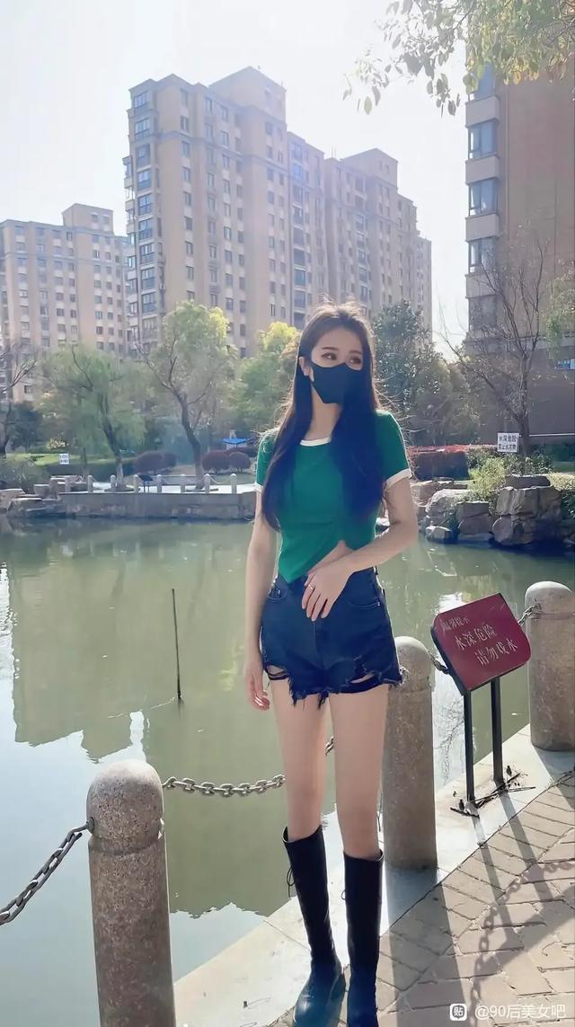 二胎宝妈意外发现丈夫出轨,从脖子吻痕查到，老婆脖子上有吻痕是不是出轨了？