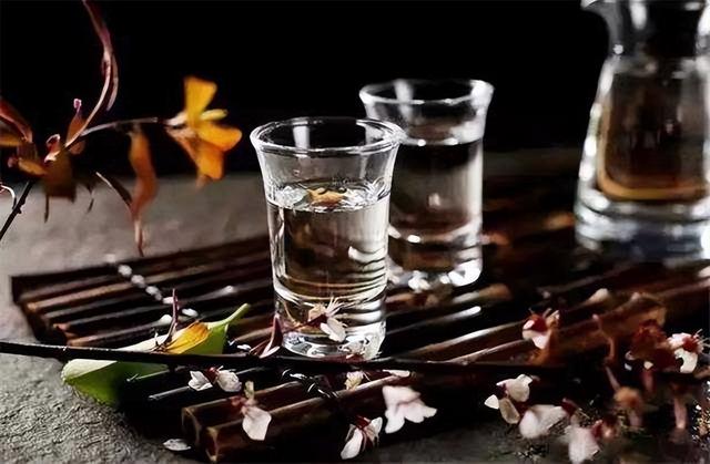 存茅台酒可以赚钱吗（买茅台存起来赚钱吗）