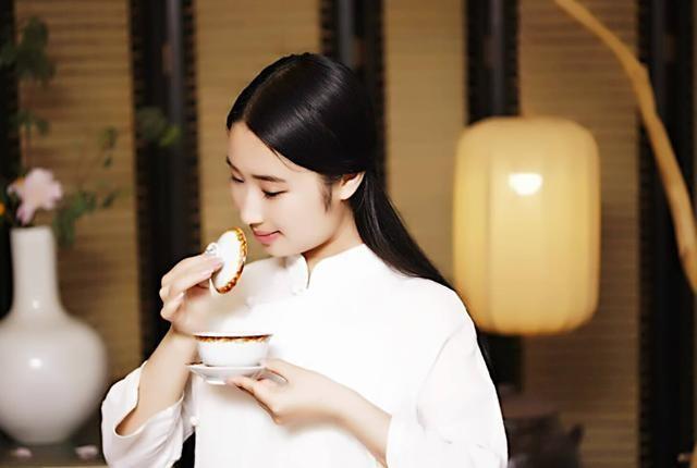 金丝皇菊对女性的好处（金丝皇菊有什么作用_）