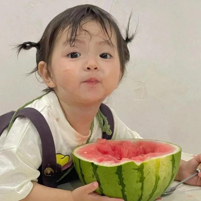 姓李抖音昵称女生简短干净，姓李抖音昵称女生简短干净英文？