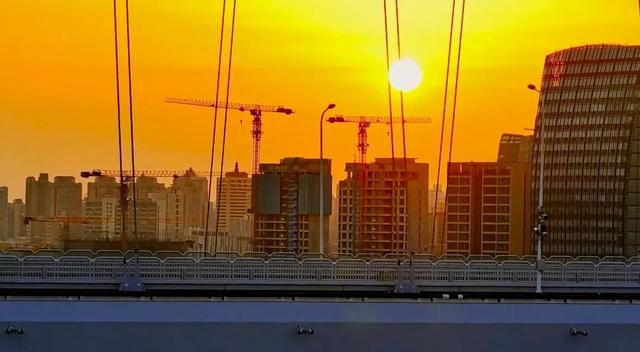 微信收到了一条SOS求助变更要加通讯录吗_，微信收到了一条SOS求助变更,而且对方把我拉黑了