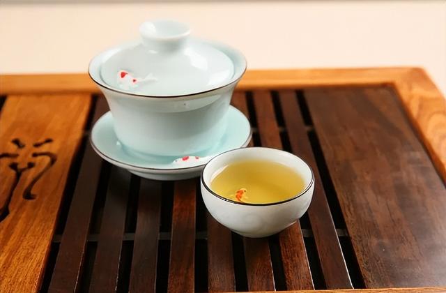 御香七品焖锅（御上皇三汁焖锅官网）