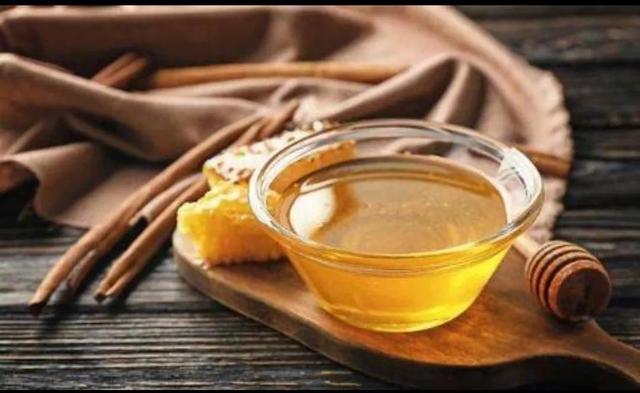 为什么蜂蜜不会变质（蜂蜜为啥不变质）