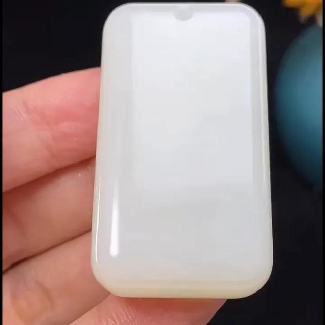 淘宝直播间翡翠是真的吗怎么这么便宜，淘宝直播间几十块的翡翠是真的吗？