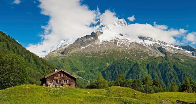 阿尔卑斯山海拔不高为什么有雪山（阿尔卑斯山海拔最高多少米）