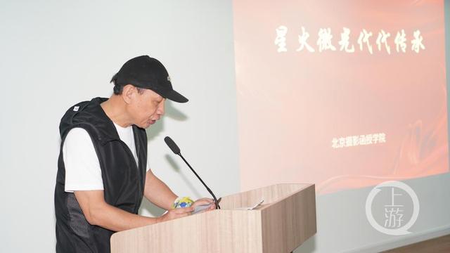 摄影师培训哪个学校比较好（中国哪里的摄影培训班比较好_）