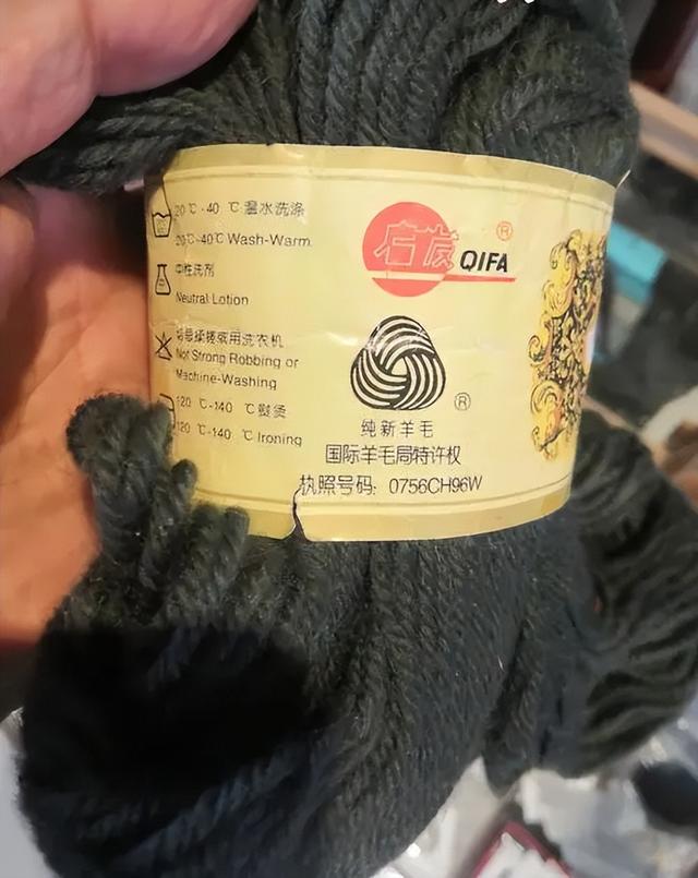 地摊10大快消品纯铜钥匙扣（地摊10大快消品小吃）