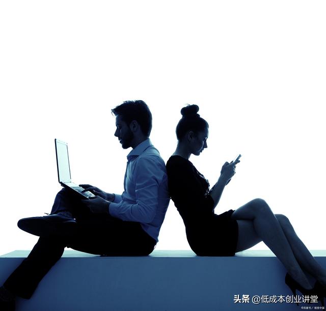 互联网让实体店受到冲击对吗（互联网让实体店受到冲击怎么办）