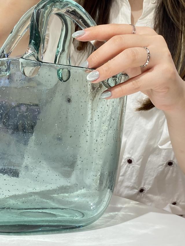 美甲店加盟好还是自己开店好点，开美甲店加盟好吗？