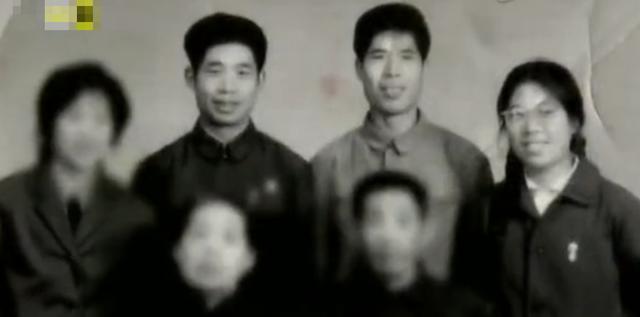 4年狗93年鸡属于上等婚吗金鸡怕玉犬（94年狗93年鸡属于上等婚吗都是8月出生）"
