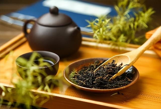 御香七品焖锅（御上皇三汁焖锅官网）